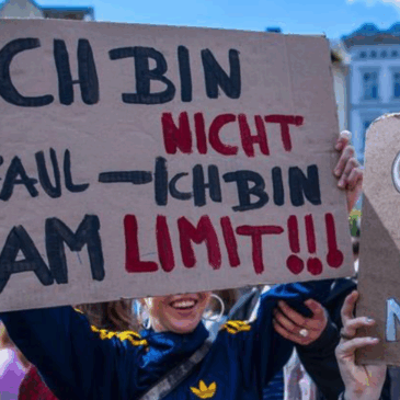 SchülerInnen der UNIVERSITAS unterstützen Bildungsprotest in Schwerin
